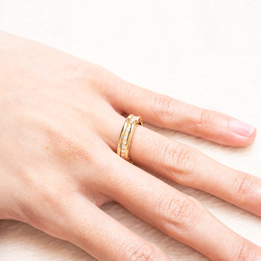 vrbvrimt 7453 24/09/25 Bvlgari B.zero1 1band with Pave Diamond Eternity ring yg 52 #T3