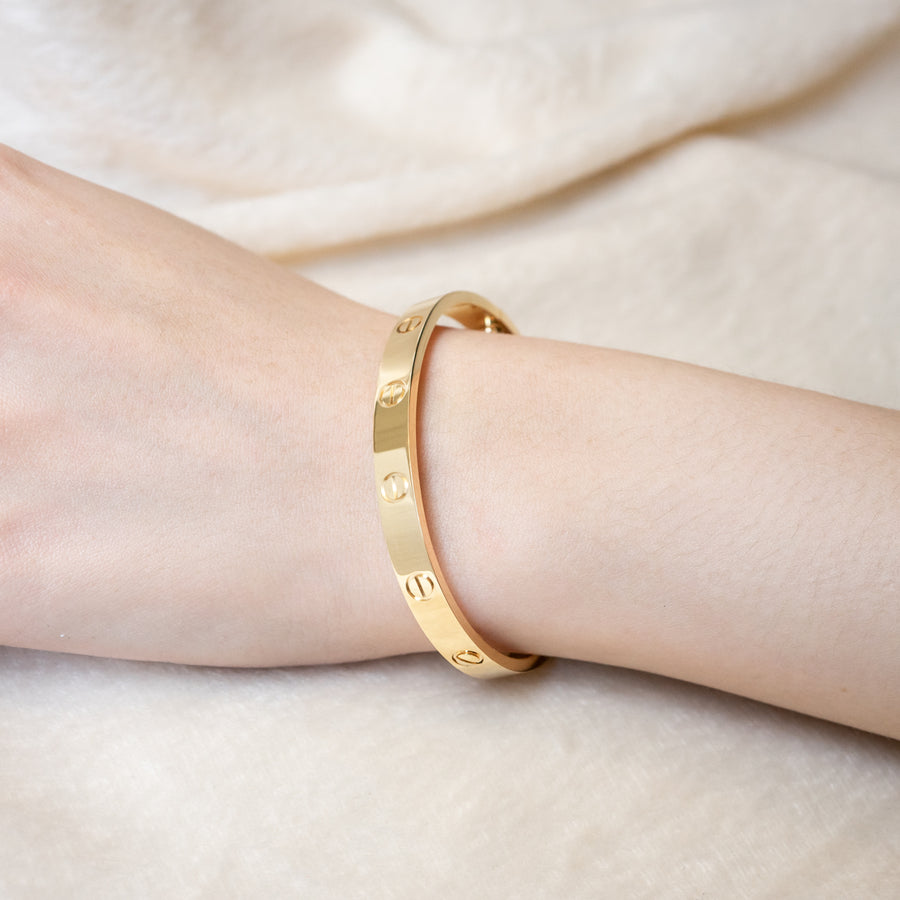 กำไลข้อมือ Cartier Love Bracelet 18K Yellow Gold Size 16# (Used) #vrca 0981