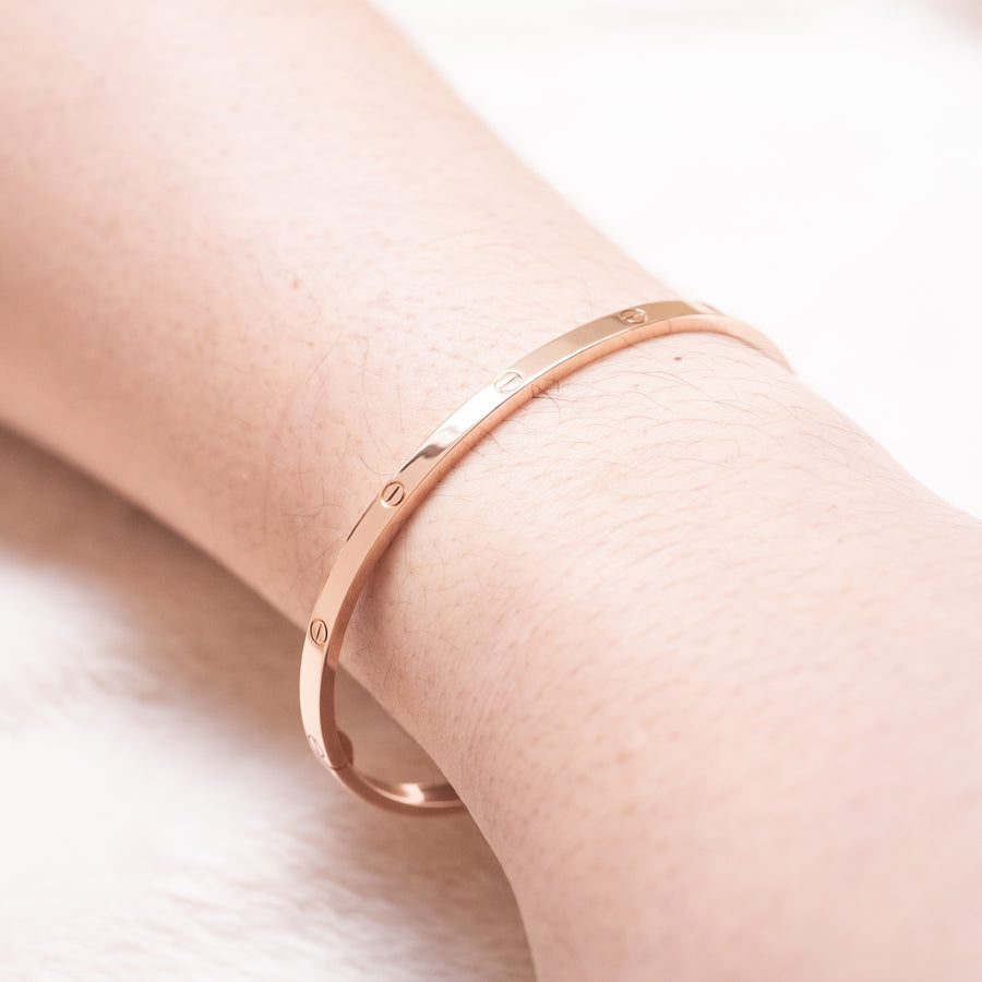 กำไล Cartier Love Bracelet SM 18K Rose Gold Size 17# (Used) #vrcab 6477