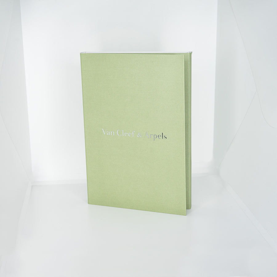 สร้อยข้อมือ Van Cleef & Arpels Vintage Alhambra Bracelet, 5 motifs, Malachite 18K Yellow Gold Size 18 cm.# (Used) #vrvab 7563