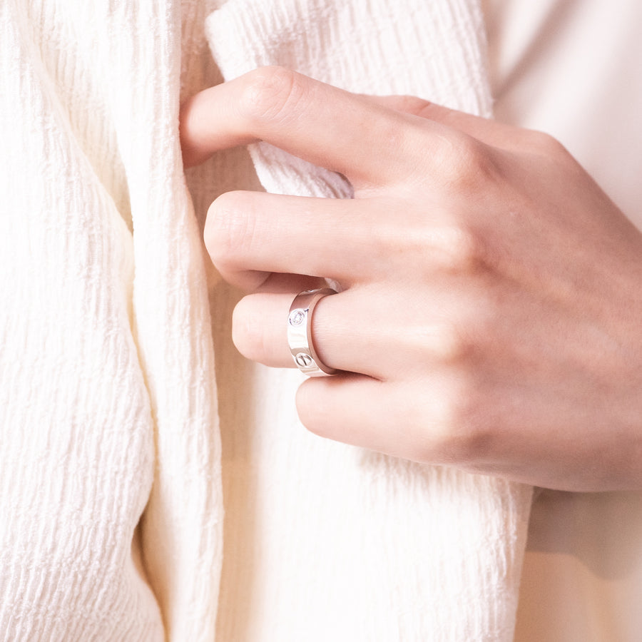 แหวน Cartier Love 3Diamonds Ring 18K White Gold Size 59# (Used) #vrcarimt 7224
