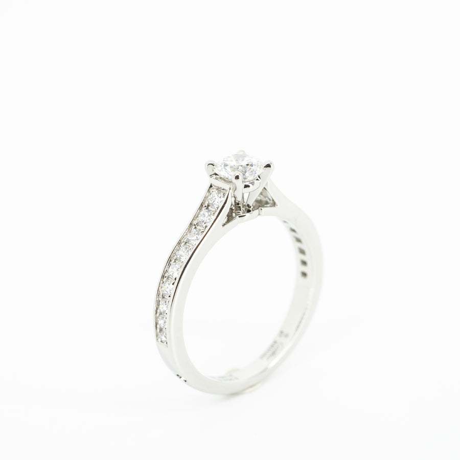 แหวน Cartier 1895 Solitaire ring 0.30ct E VVS1 with Pave Diamond Platinum950 Size 47# (Used) #vrcarim 4771