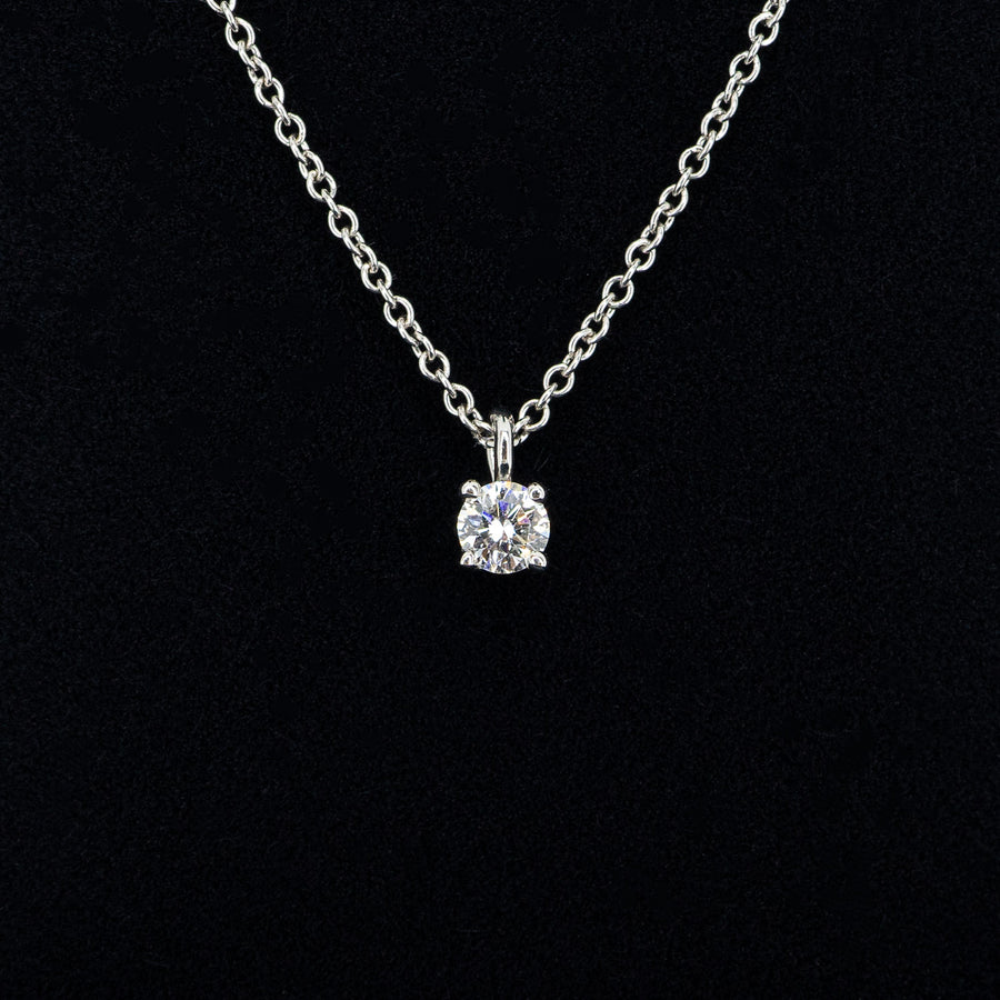 สร้อยและจี้ Tiffany & Co. Tiffany Solitaire Diamond Pendant Necklace 0.14ct. Platinum950 Size 16"# (Used) #vrtinlim 4656