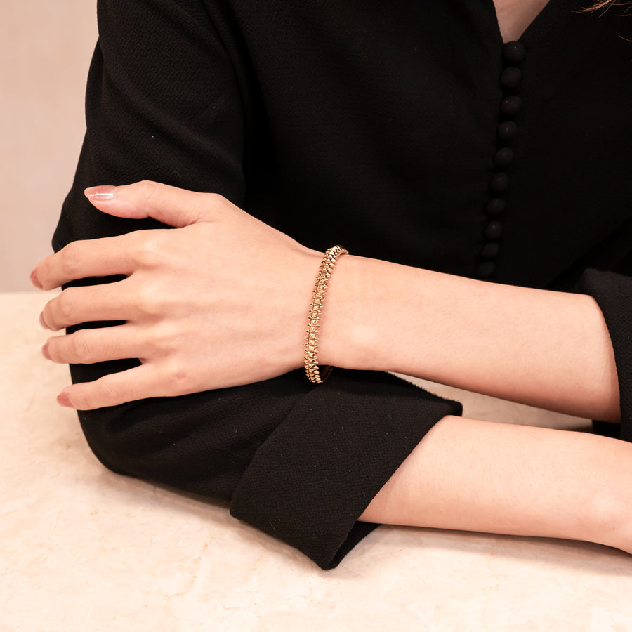 **Hold k.DA**กำไลข้อมือ Cartier Clash de Cartier bracelet, small model 18K Rose Gold Size 16# (Used) #vrca 1039