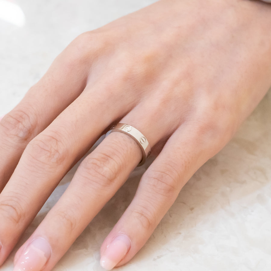 แหวน Cartier Love Ring, small model 18K White Gold Size 53# (Used) #vrcarimt 7645
