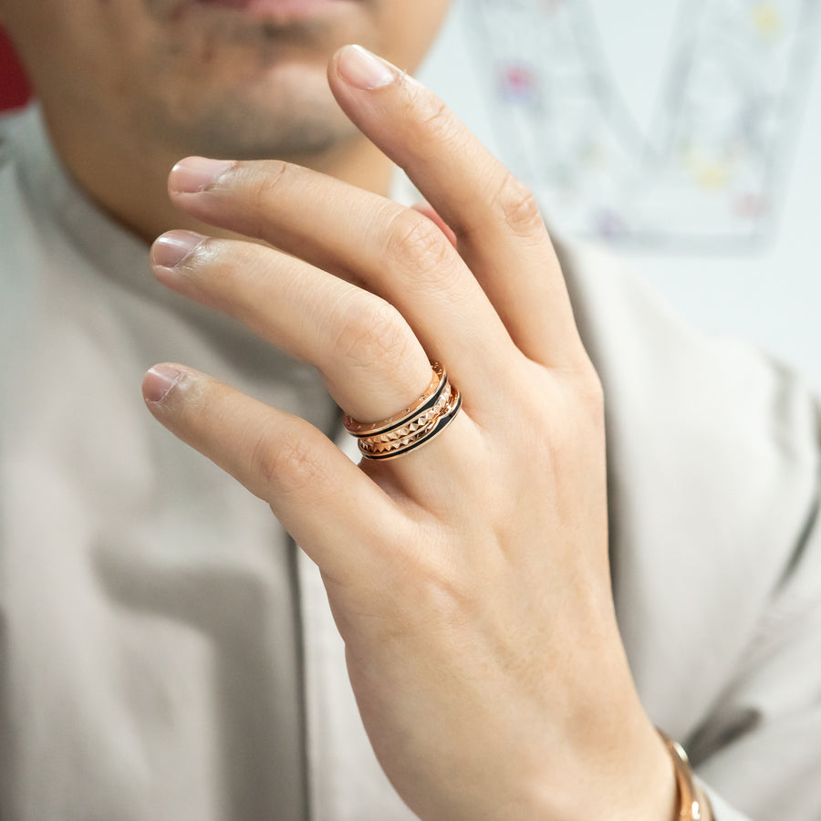 แหวน Bvlgari B.zero1 Rock two-band ring with studded spiral and black ceramic 18K Rose Gold (รอย) Size 55# (Used) #vrbvr 7075