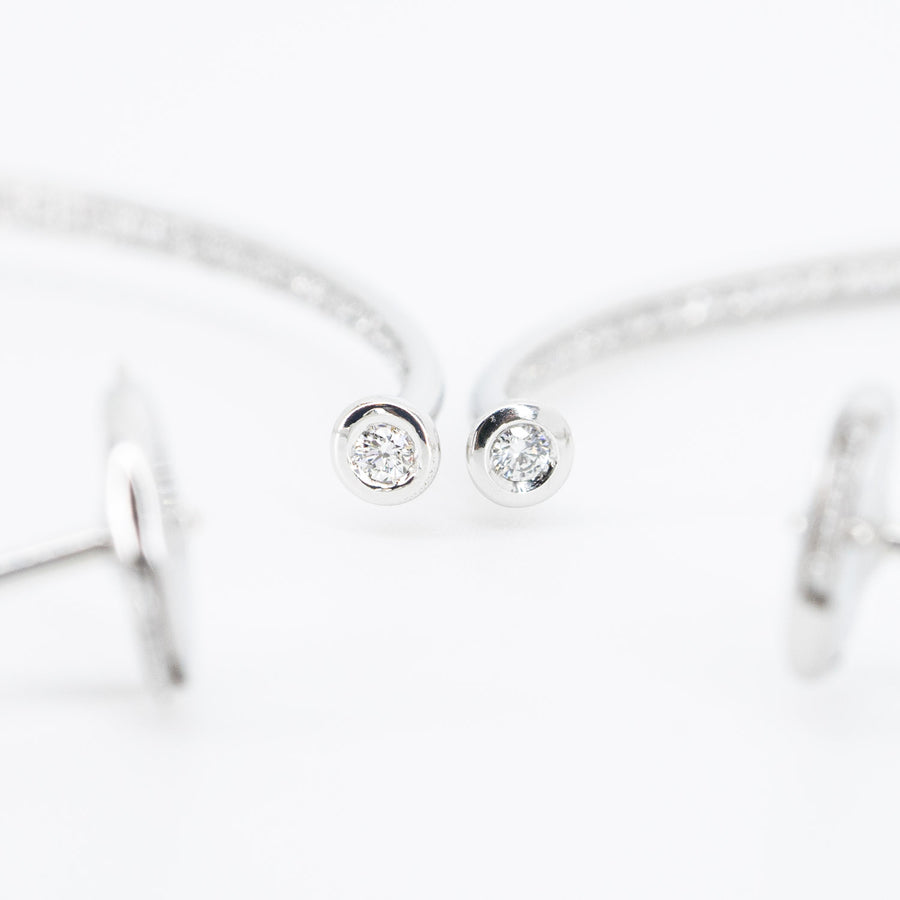 ต่างหู Bvlgari B.zero1 Large Hoop Earrings Set with Pavé Diamonds on The Spiral #TU 18K White Gold (Used) #vrbvn 5518