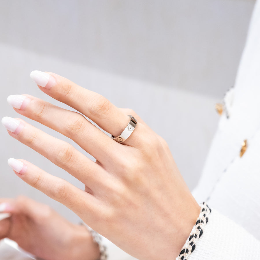 แหวน Cartier Love Ring 18K White Gold Size 57# (Used) #vrcarimt 7521