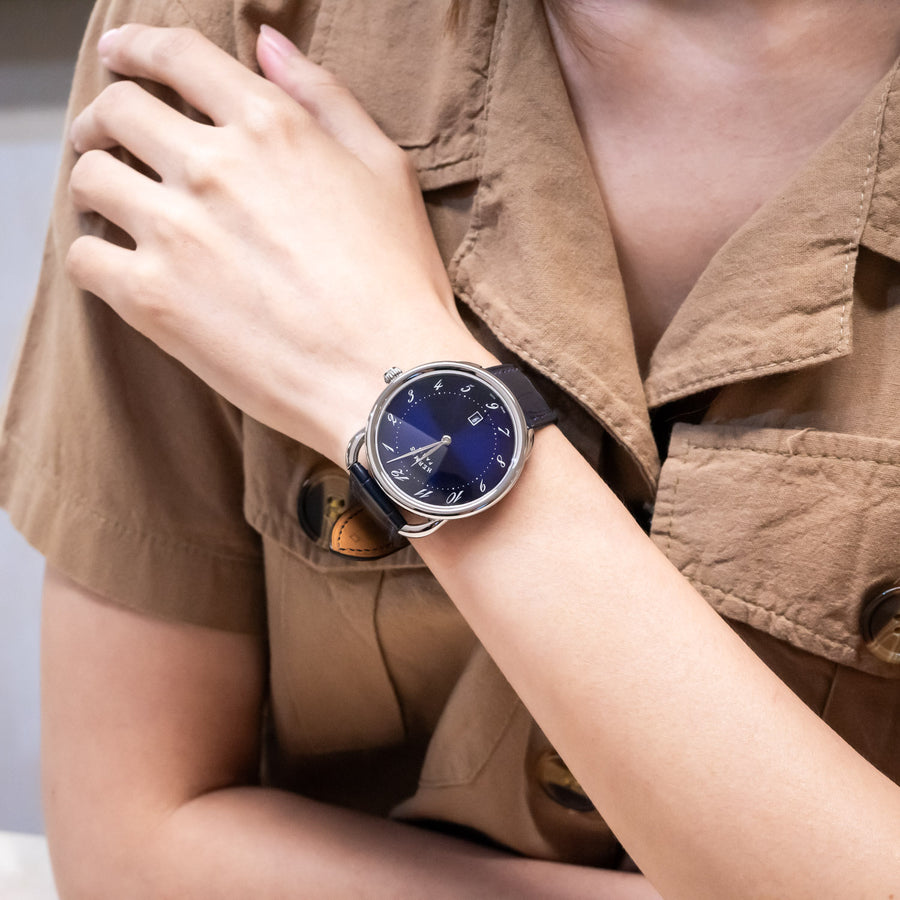 นาฬิกา Hermes Arceau Watch, 40 mm, Quartz Movement, Blue-Lacquered Dial #T4 Stainless Steel Size 40 mm.# (Used) #vrhe 0659