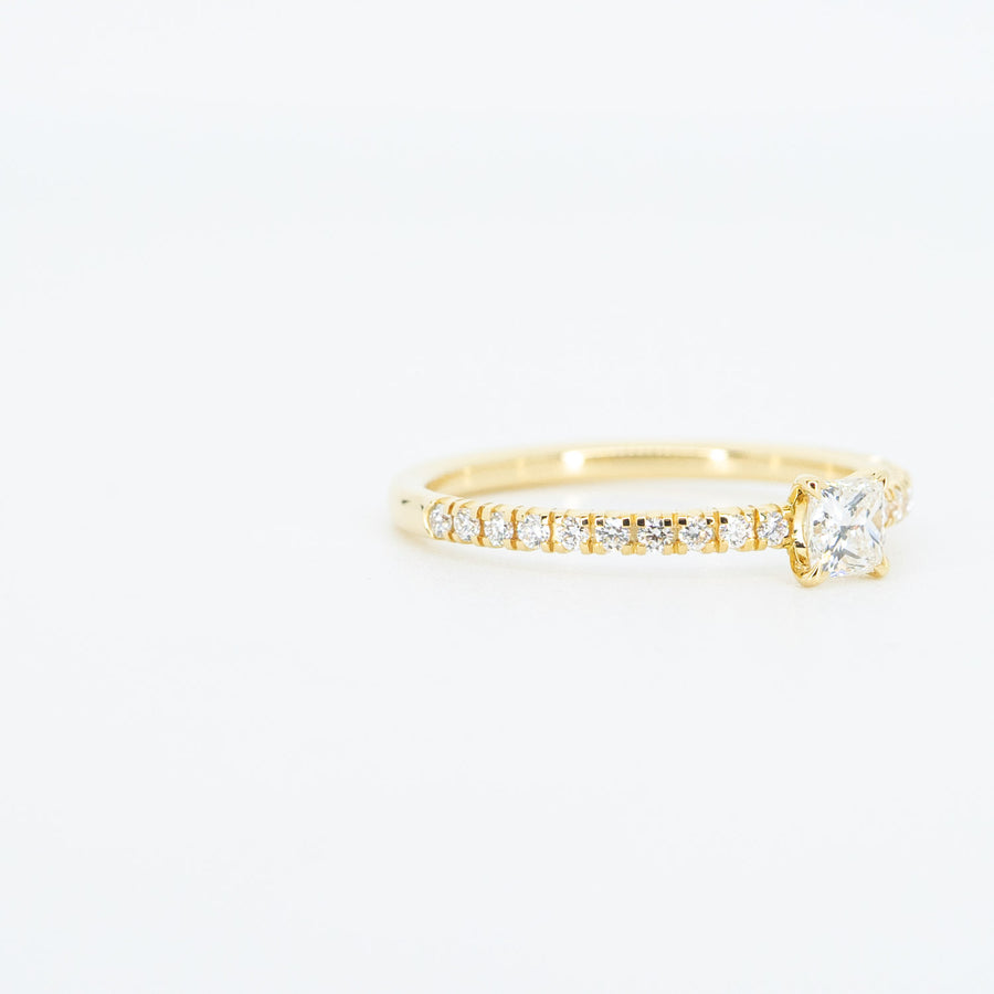 แหวน Cartier Etincelle De Cartier Solitaire ring 0.16ct with a Princess-Cut Diamond #T3 18K Yellow Gold Size 48# (Used) #vrcarim 6064