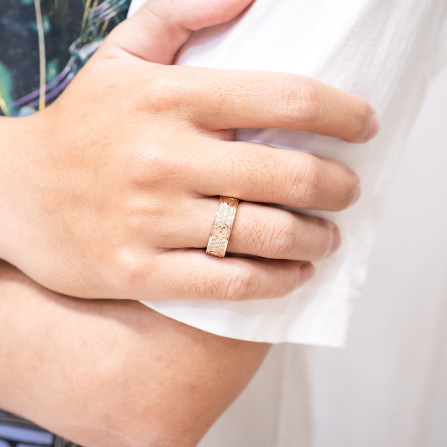 vrcarHIT 7441 22/09/25 Cartier Love ring รุ่น classic ปู pg PE3486 18 MAR 2016 กล่องและการ์ด 52 #T3