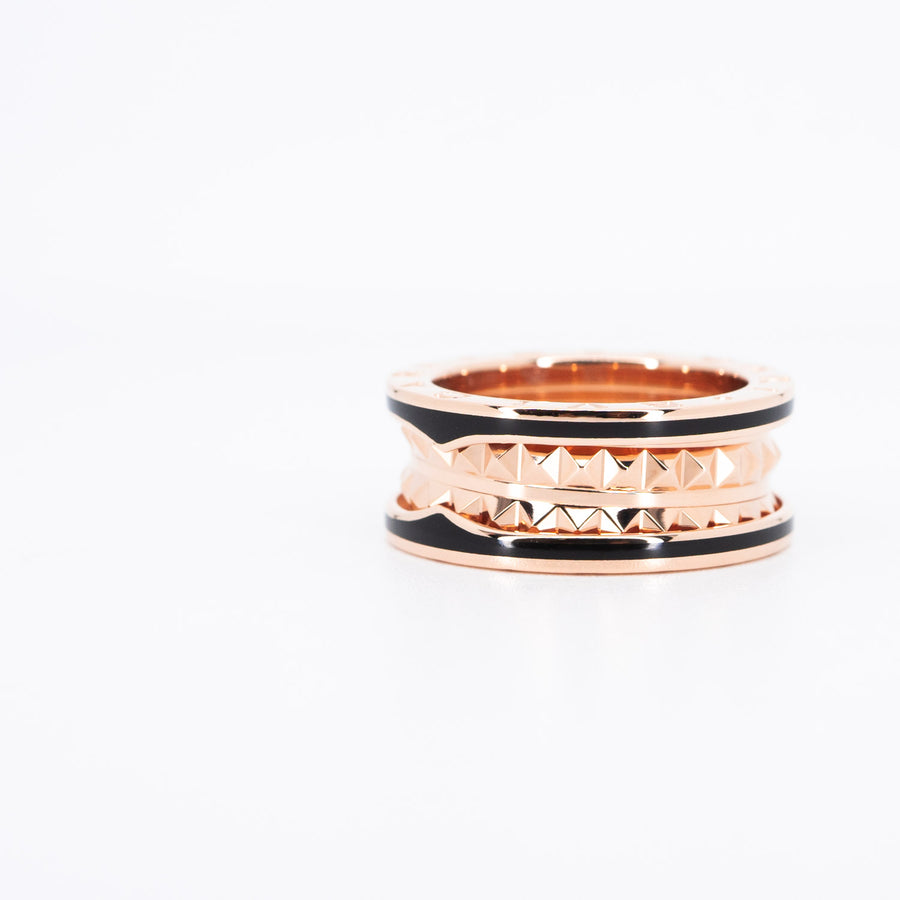 แหวน Bvlgari B.zero1 Rock two-band ring with studded spiral and black ceramic 18K Rose Gold Size 50# (Used) #vrbvrim 6335