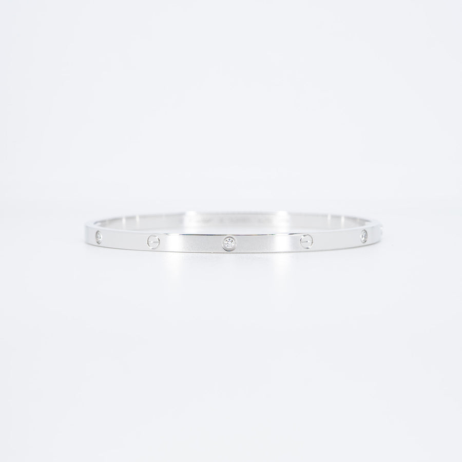 กำไล Cartier Love Bracelet, Small Model, 6 Diamonds 18K White Gold Size 18# (Used) #vrcab 6601