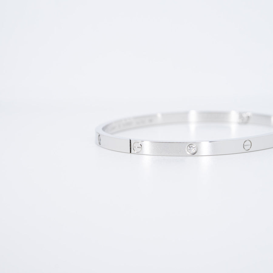 กำไล Cartier Love Bracelet, Small Model, 6 Diamonds 18K White Gold Size 18# (Used) #vrcab 6601