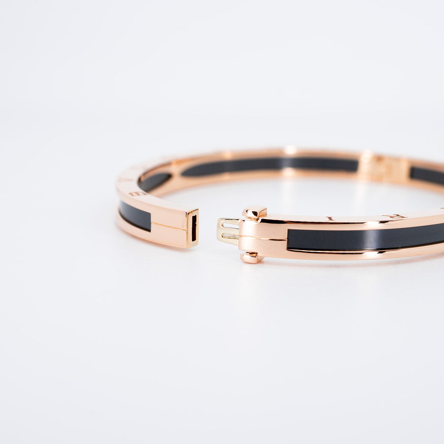 กำไล Bvlgari B.zero1 Bangle Bracelet with Black Ceramic 18K Rose Gold Size M# (Used) #vrbvbim 6580