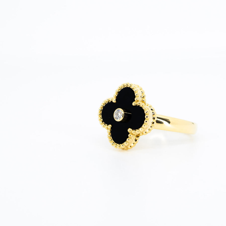 แหวน Van Cleef & Arpels Vintage Alhambra ring, Diamond, Onyx 18K Yellow Gold Size 50# (Used) #vrvar 6727