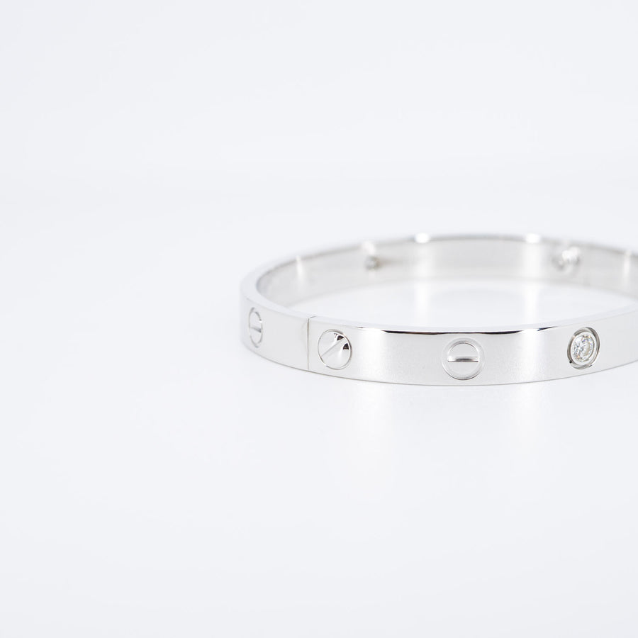 กำไล Cartier Love Bracelet, 4 Diamonds Classic Lock System 18K White Gold Size 16# (Used) #vrcab 6778