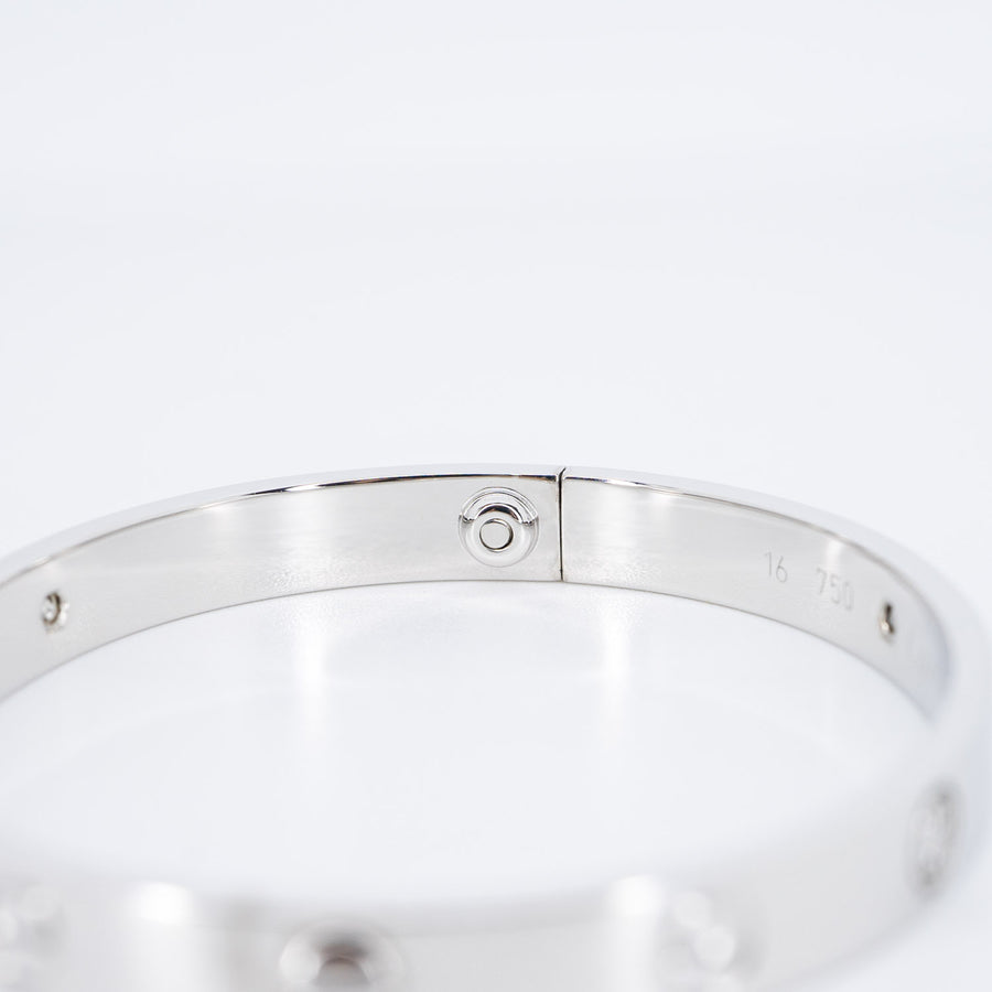 กำไล Cartier Love Bracelet, 4 Diamonds Classic Lock System 18K White Gold Size 16# (Used) #vrcab 6778