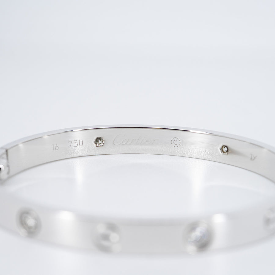 กำไล Cartier Love Bracelet, 4 Diamonds Classic Lock System 18K White Gold Size 16# (Used) #vrcab 6778