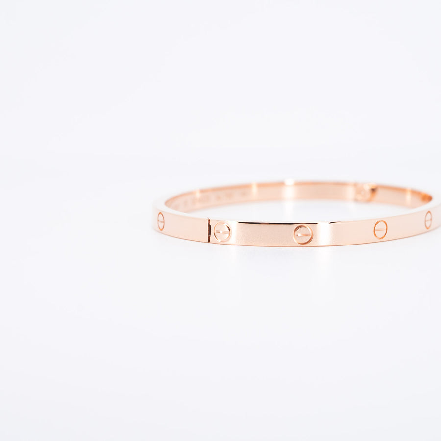 กำไล Cartier Love Bracelet SM 18K Rose Gold Size 17# (Used) #vrcab 6772