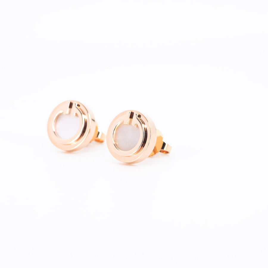 ต่างหู Tiffany & Co. Tiffany T Mother-of-pearl Circle Earrings 18K Rose Gold (Used) #vrtie 6833