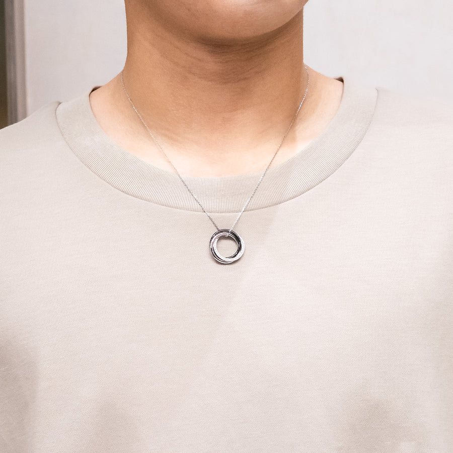 สร้อยและจี้ Cartier Trinity pendant, Ceramic, Diamonds White Gold&Ceramic Size 42-45cm.# (Used) #vrcanl 6940