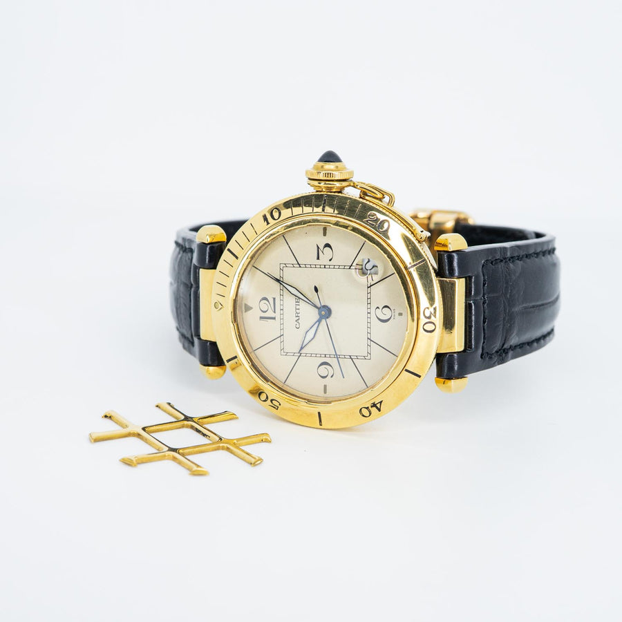 นาฬิกา Cartier Vintage Pasha de Cartier Grille watch, 38mm, Automatic 18K Yellow Gold Size 38mm.# (Used) #vrca 0830