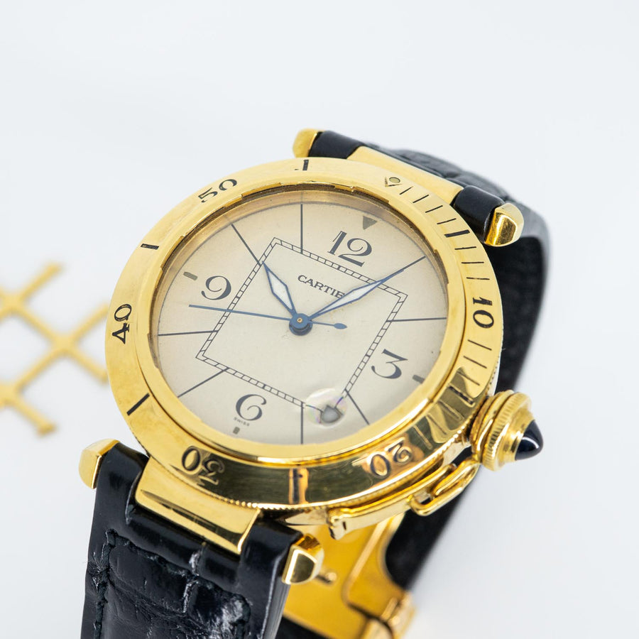 นาฬิกา Cartier Vintage Pasha de Cartier Grille watch, 38mm, Automatic 18K Yellow Gold Size 38mm.# (Used) #vrca 0830