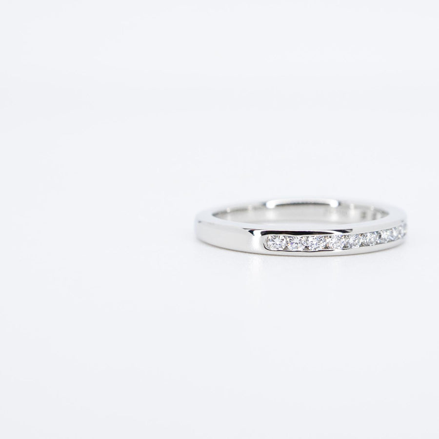 แหวน Tiffany & Co. Tiffany Setting Wedding Band in Platinum with a Half-circle of Diamonds, 2mm. Platinum950 Size 45# (Used) #vrti 0836