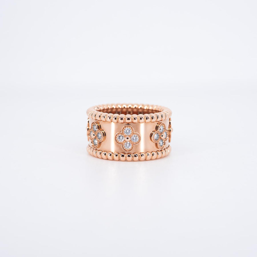 แหวน Van Cleef & Arpels Perlee Clovers Ring, Small Model 18K Rose Gold Size 50# (Used) #vrva 0860
