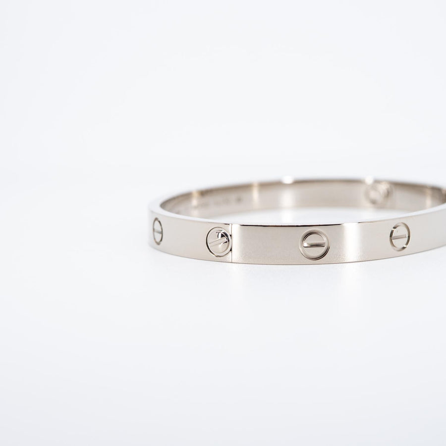นาฬิกา Cartier Love Bracelet 18K White Gold Size 17# (Used) #vrca 0852