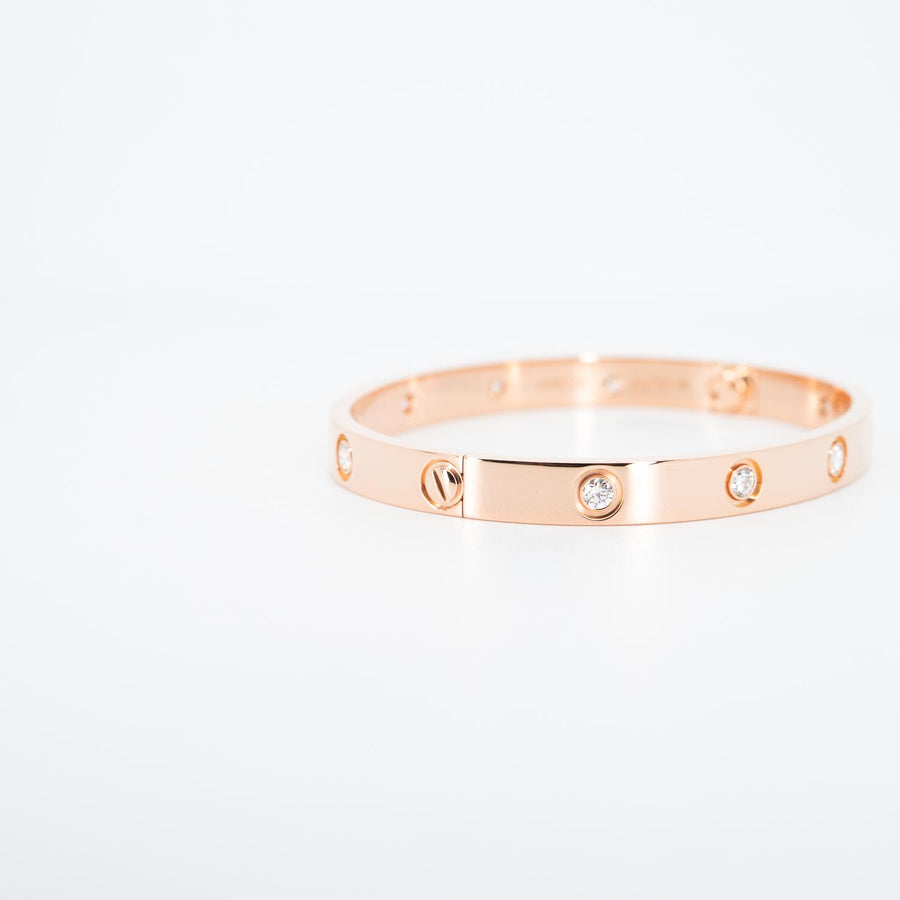 **Hold K.Thanyateja**กำไล Cartier Love Bracelet, 10 Diamonds 18K Rose Gold Size 17# (Used) #vrca 0870