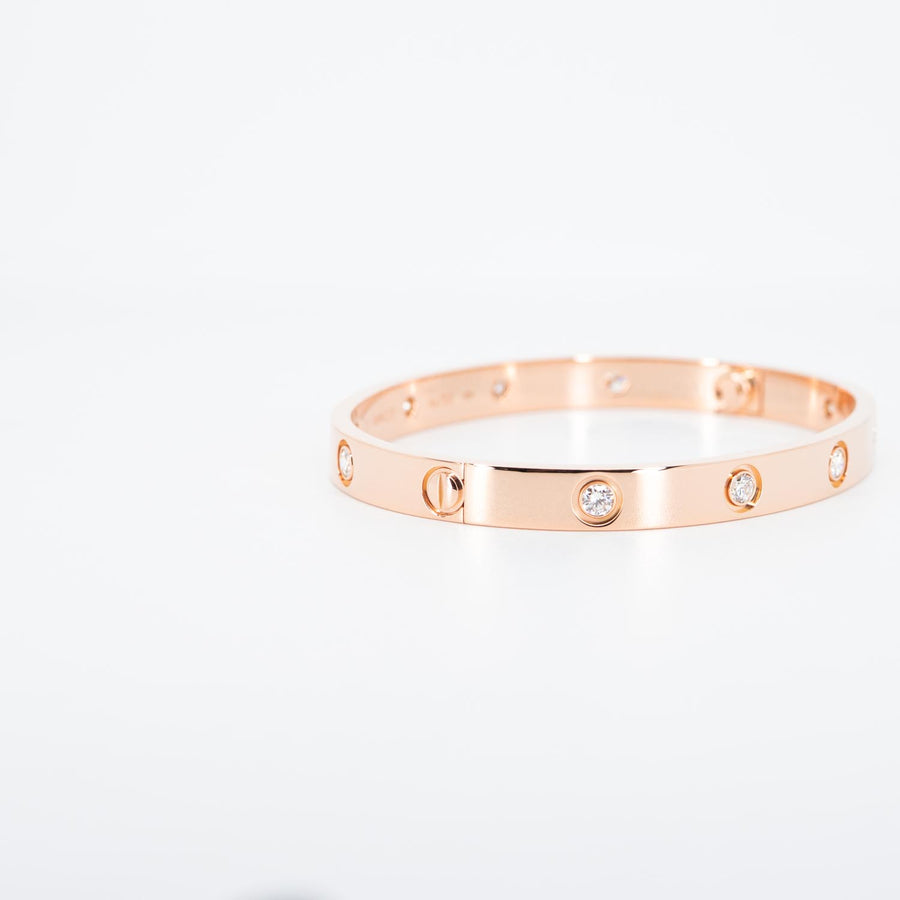 **Hold K.Thanyateja**กำไล Cartier Love Bracelet, 10 Diamonds 18K Rose Gold Size 17# (Used) #vrca 0870