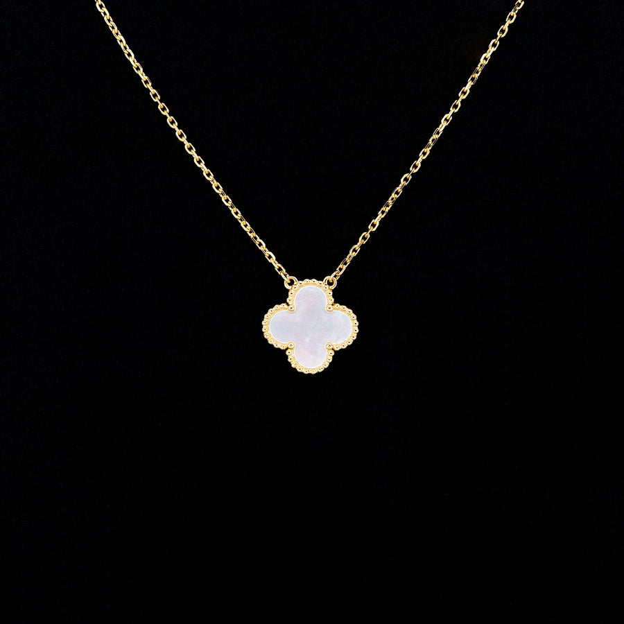 สร้อยและจี้ Van Cleef & Arpels Vintage Alhambra pendant, Mother-of-pearl 18K Yellow Gold Size 37-41.5cm.# (Used) #vrvanl 7085