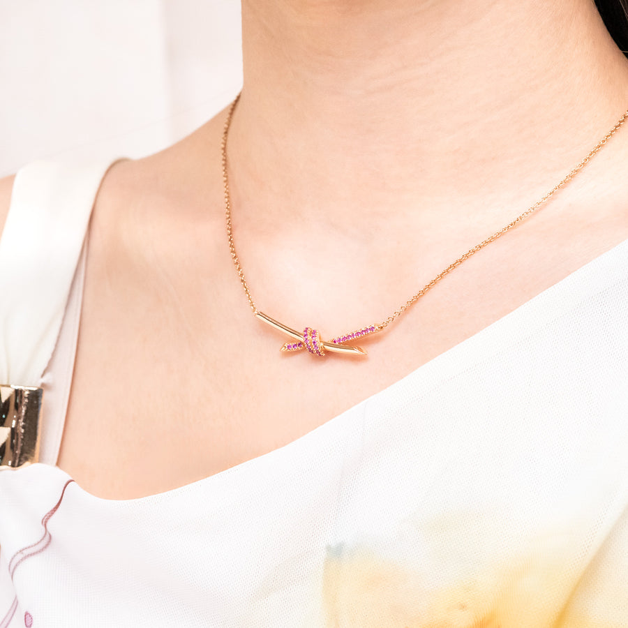 สร้อยและจี้ Tiffany & Co. Tiffany Knot Pendant with Pink Sapphires 18K Rose Gold Size 38-43cm.# (Used) #vrti 0861