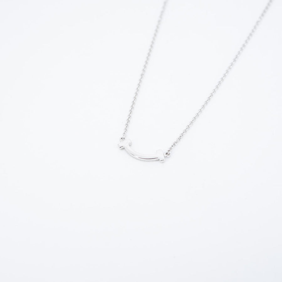 สร้อยและจี้ Tiffany & Co. Tiffany T Smile Pendant with Diamonds 18K White Gold Size 40-45cm.# (Used) #vrti 0891
