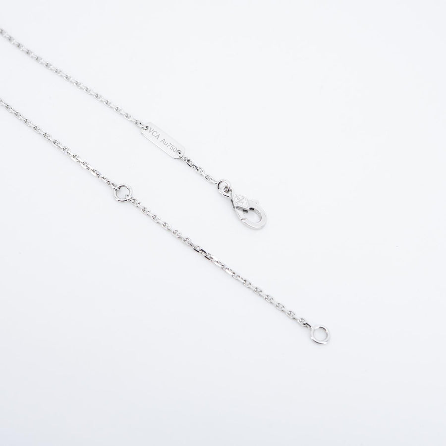 สร้อยและจี้ Van Cleef & Arpels Vintage Alhambra pendant, Green Celadon from the 2022 Holiday Collection 18K White Gold Size 37-41cm.# (Used) #vrvanl 7660