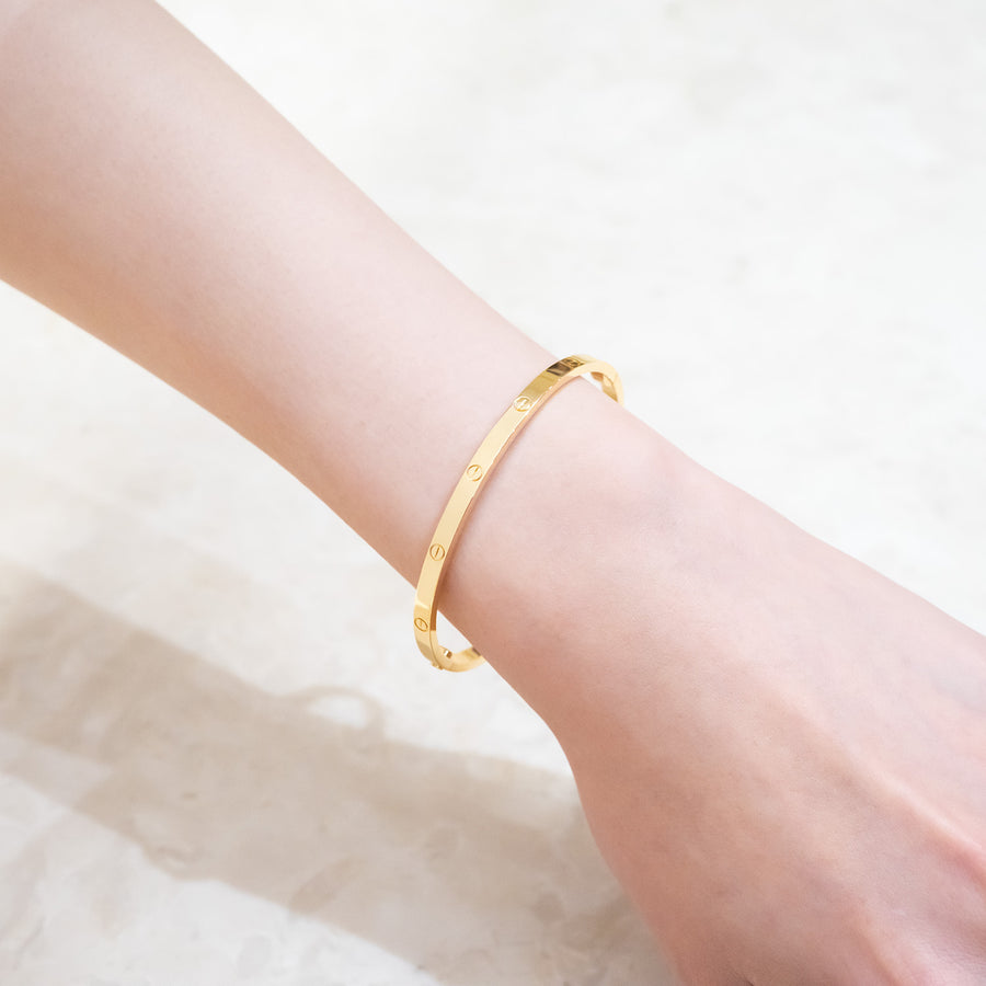 กำไลข้อมือ Cartier Love Bracelet, small model 18K Yellow Gold Size 18# (Used) #vrcab 7590