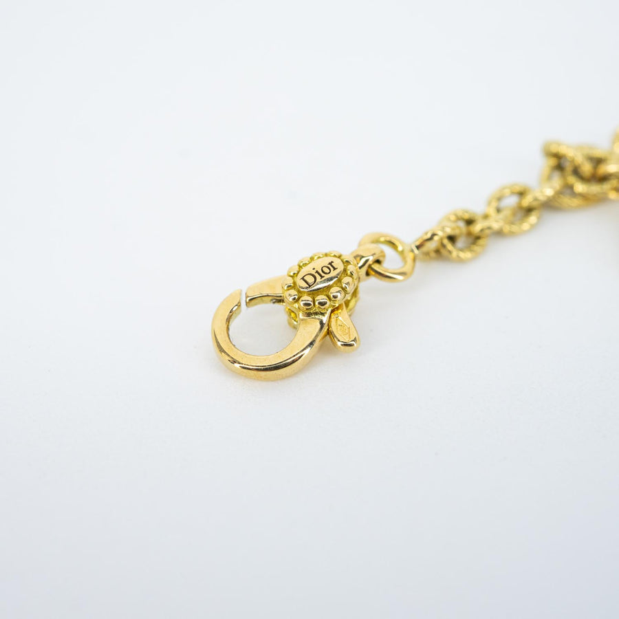 สร้อยข้อมือ Dior Dior Rose des Vents Bracelet, Mother of pearl, Diamonds 18K Yellow Gold Size 17cm.# (Used) #vrdi 1065