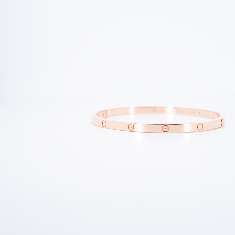กำไลข้อมือ Cartier Love Bracelet, Small Model 18K Rose Gold Size 17# (Used) #vrcab 7254