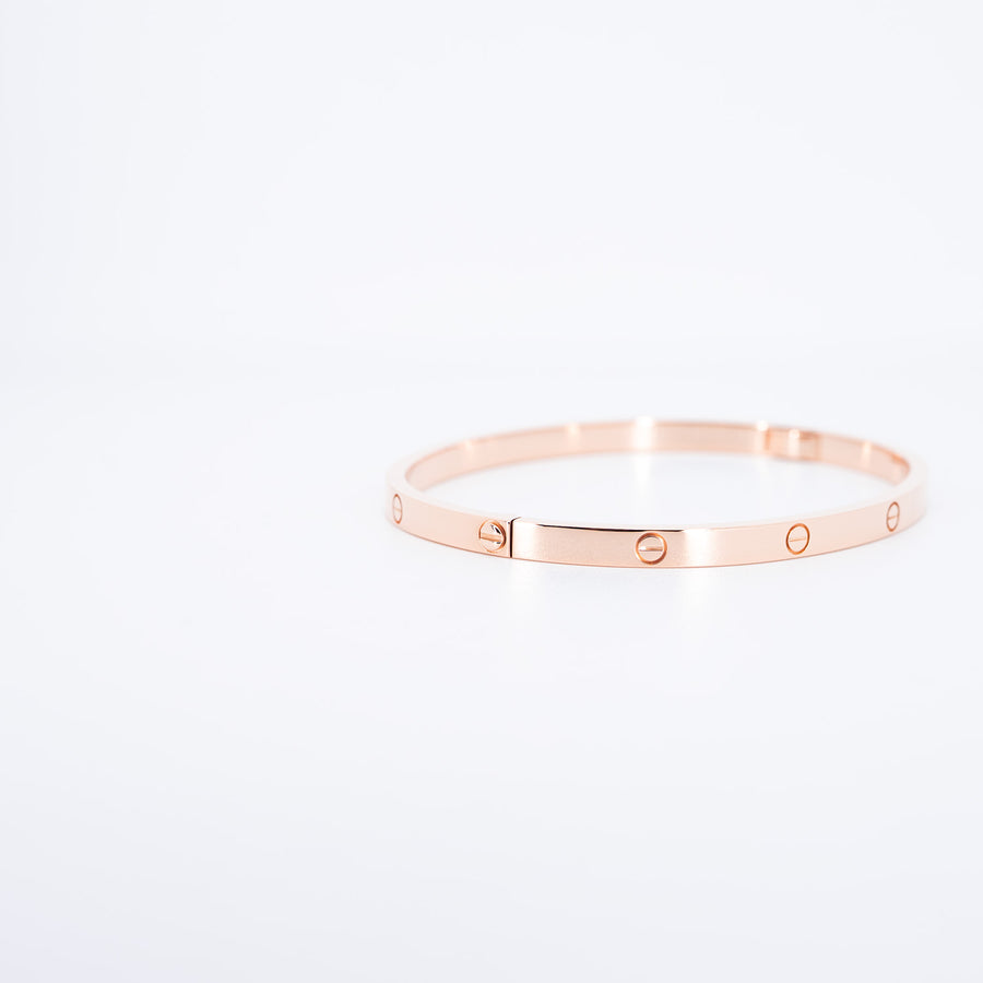 กำไลข้อมือ Cartier Love Bracelet, Small Model 18K Rose Gold Size 17# (Used) #vrcab 7254