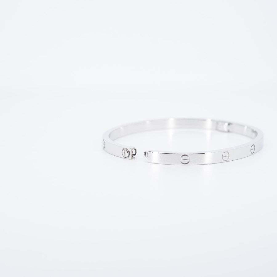 **Hold k.coke** กำไลข้อมือ Cartier Love Bracelet small model 18K White Gold Size 15# (Used) #vrcab 7145