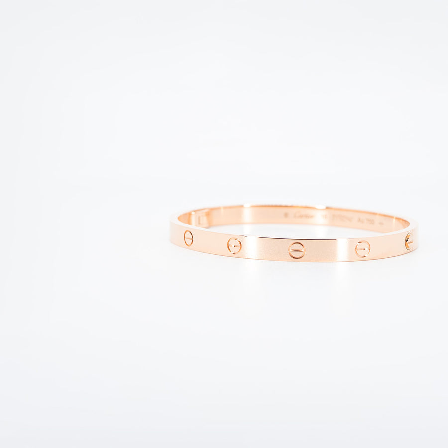 กำไลข้อมือ Cartier Love Bracelet, Medium Model 18K Rose Gold Size 16# (Used) #vrcan 7286