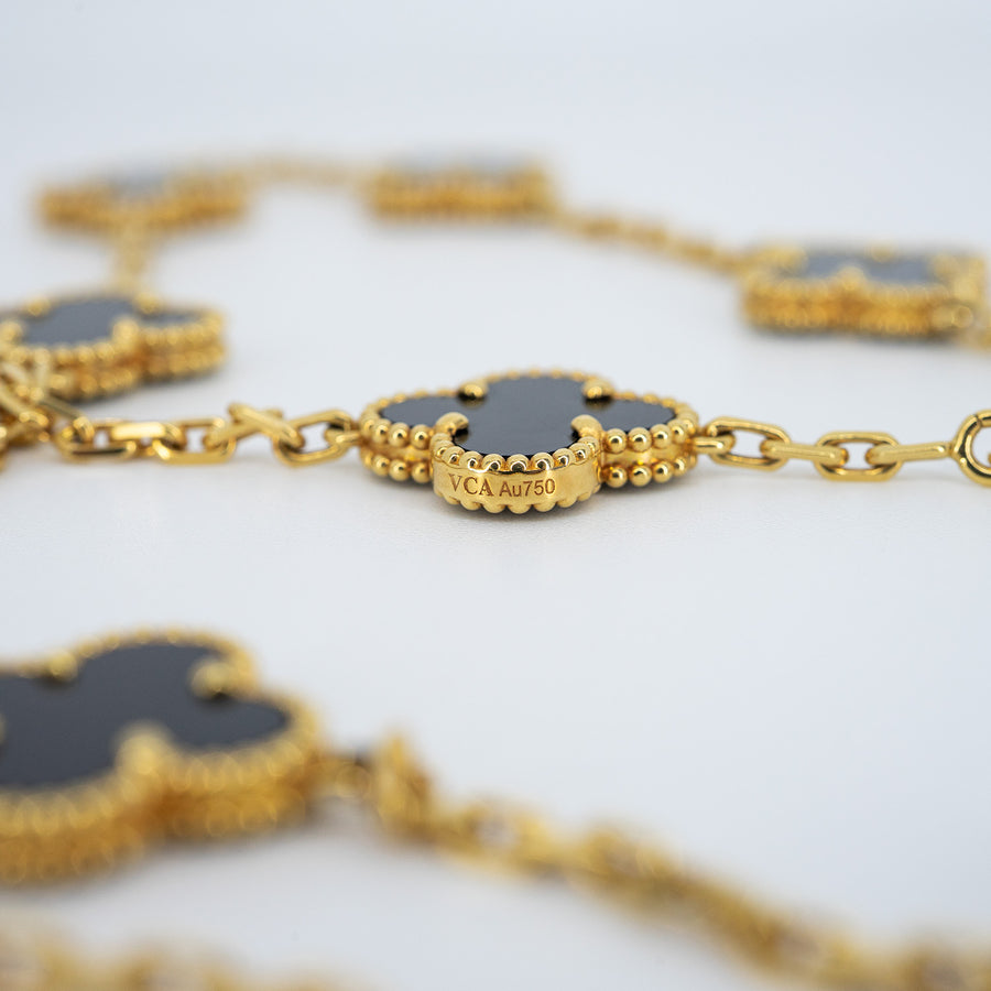 สร้อยคอ Van Cleef & Arpels Vintage Alhambra long necklace, 20 motifs, Onyx 18K Yellow Gold Size 85cm.# (Used) #vrva 0926