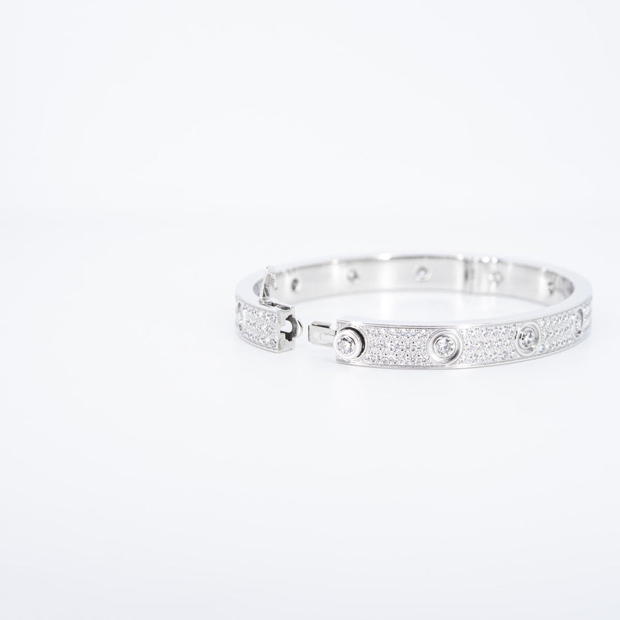 กำไลข้อมือ Cartier Love Bracelet, Diamond-Paved 18K White Gold Size 16# (Used) #vrcalrf 0919
