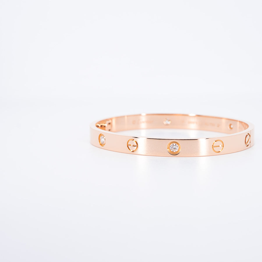 กำไลข้อมือ Cartier Love Bracelet, 4 diamonds 18K Rose Gold Size 17# (Used) #vrca 0934