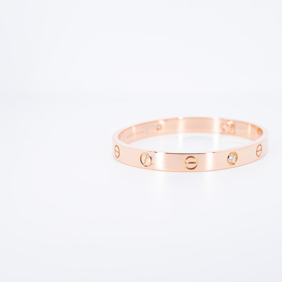 กำไลข้อมือ Cartier Love Bracelet, 4 diamonds 18K Rose Gold Size 17# (Used) #vrca 0934