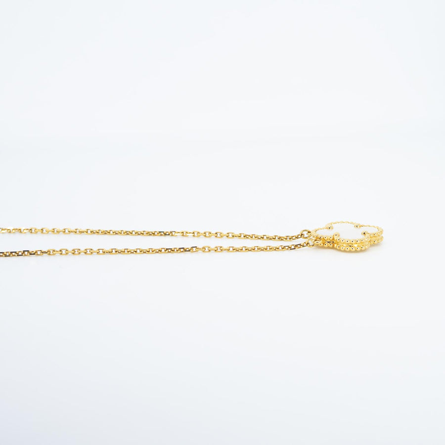 สร้อยและจี้ Van Cleef & Arpels Vintage Alhambra pendant, Mother-of-Pearl 18K Yellow Gold Size 37.5-42cm.# (Used) #vrvanl 7305