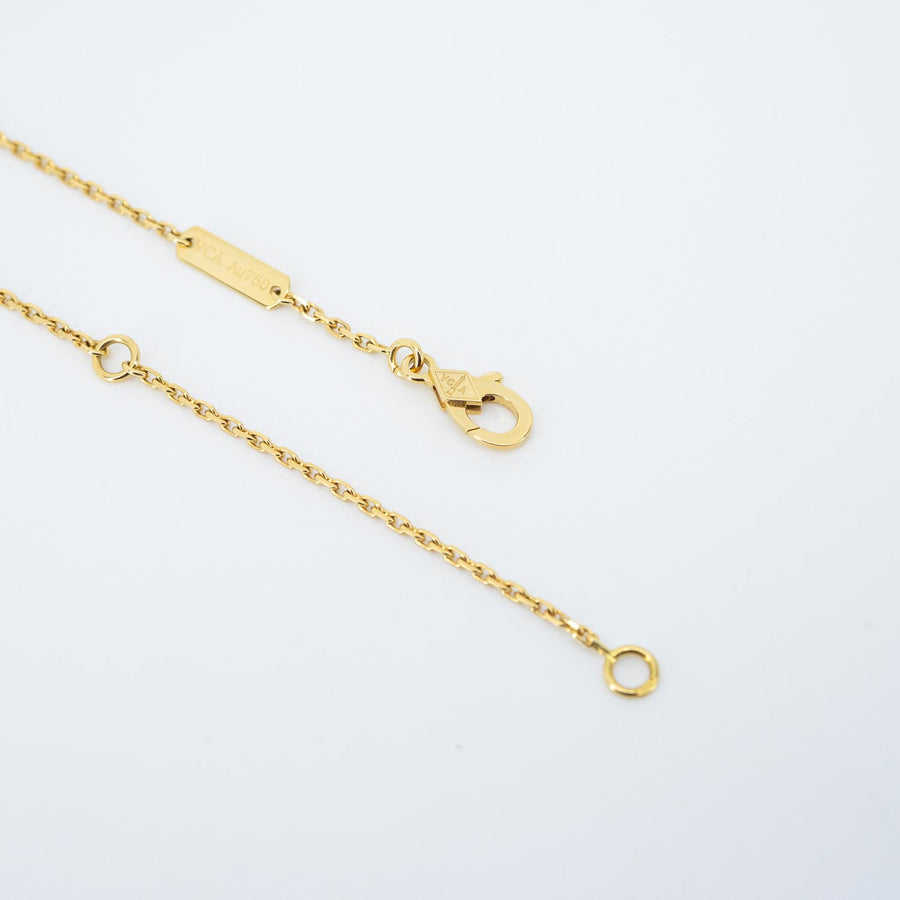 สร้อยและจี้ Van Cleef & Arpels Vintage Alhambra pendant, Mother-of-Pearl 18K Yellow Gold Size 37.5-42cm.# (Used) #vrvanl 7305