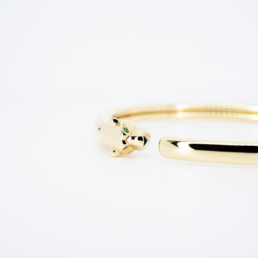 กำไลข้อมือ Cartier Panthere de Cartier bracelet, onyx, set with 2 tsavorite garnets 18K Yellow Gold Size 17# (Used) #vrcab 7303